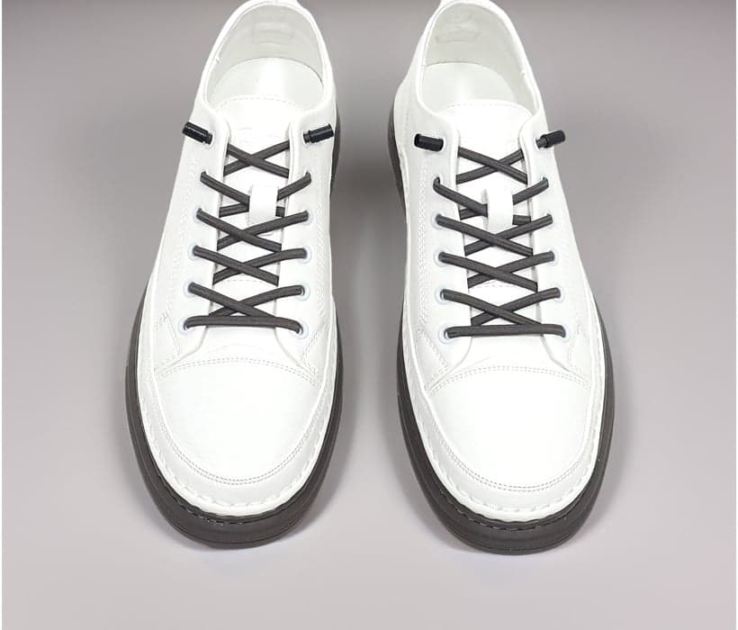 1008 화이트 한 켤레 윗면